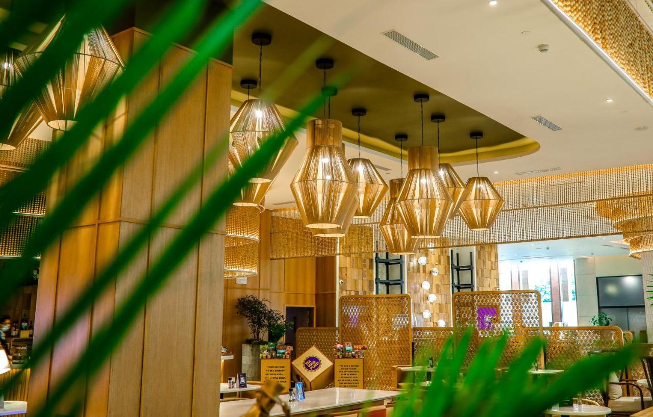 Novotel Airport 5* Hyderabad