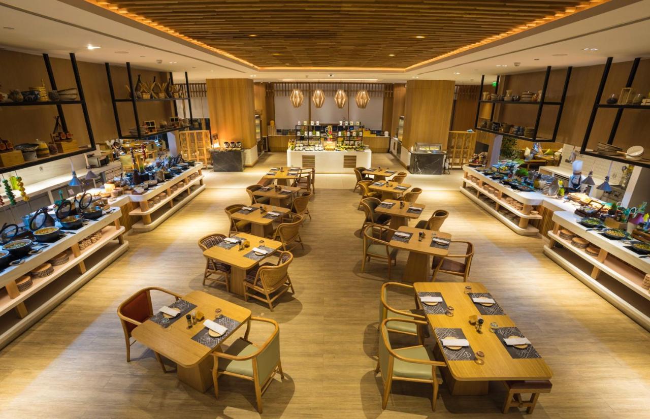 Novotel Airport Hotel