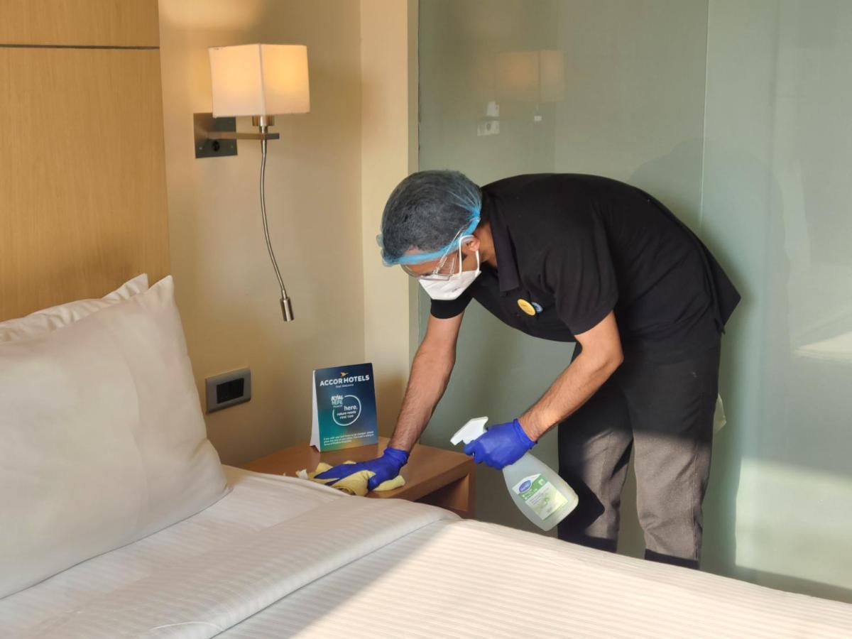 Novotel Airport Hotel 5*